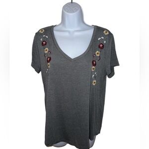 Simply Soft Perfect V by Aero shirt with embroidered flowers size L​